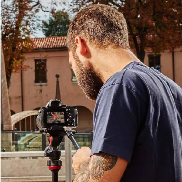 Trípode Manfrotto de Aluminio Befree Live Rótula de Vídeo con Palanca Altura 151 cm